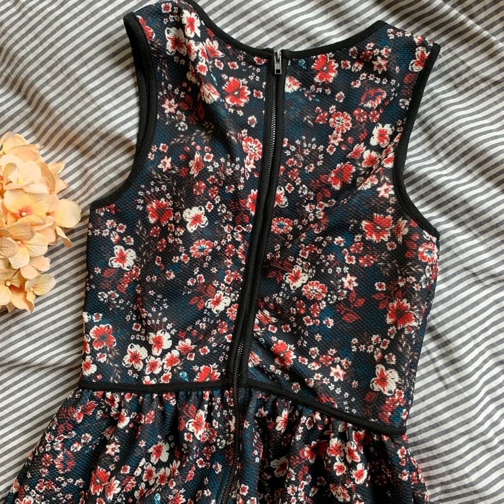 FLORAL DRESS - Picture 5 of 8